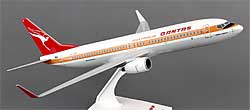 Qantas - Retro - Boeing 737-800 - 1/130 - Premium model